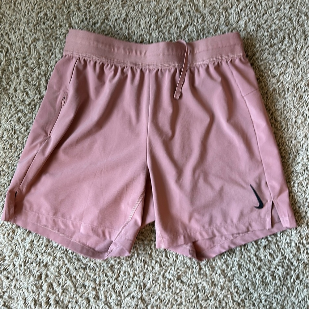 Nike Yoga with Lining